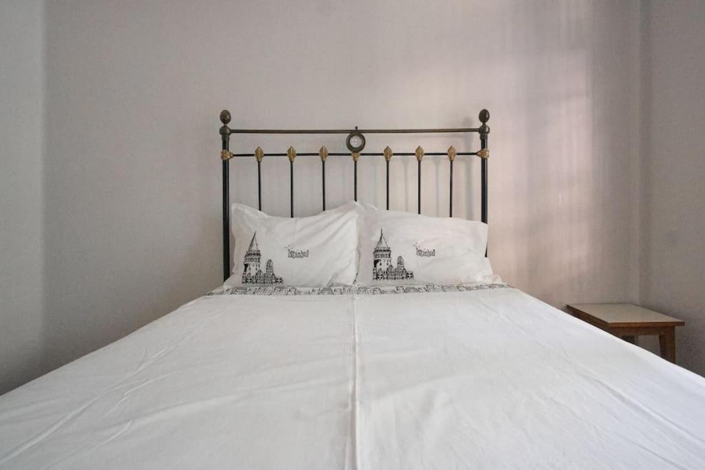 Apartment An Elegant 2 Bedroom With Stunning View *